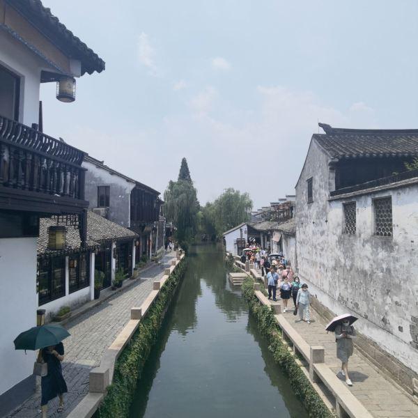 逃出上锁的现代房间3